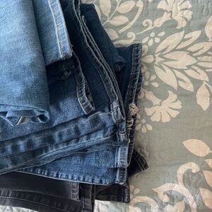 Guess, Gap, Santana jeans